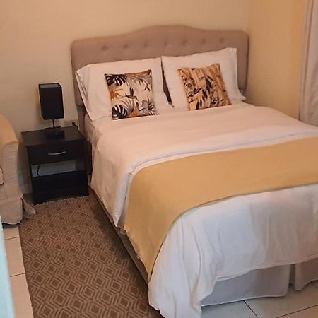 ברידג'טאון Hastings Towers 4D - Studio Apt Opp Beach מראה חיצוני תמונה