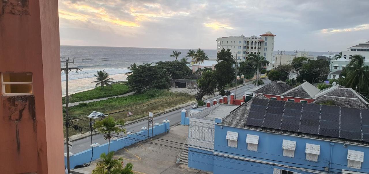 ברידג'טאון Hastings Towers 4D - Studio Apt Opp Beach מראה חיצוני תמונה