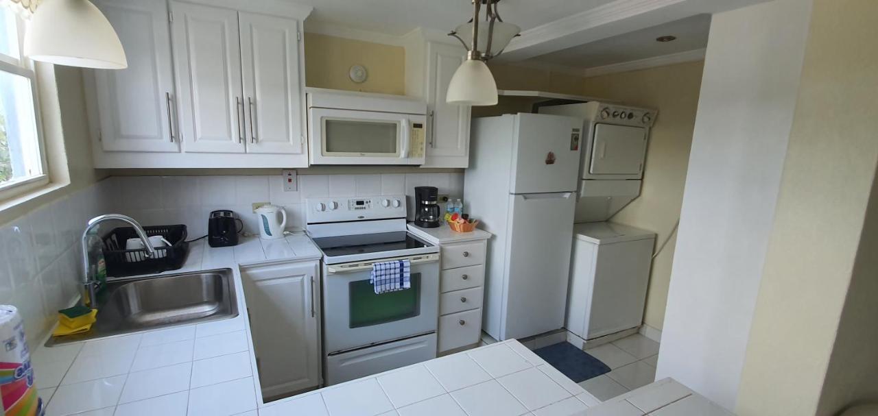 ברידג'טאון Hastings Towers 4D - Studio Apt Opp Beach מראה חיצוני תמונה