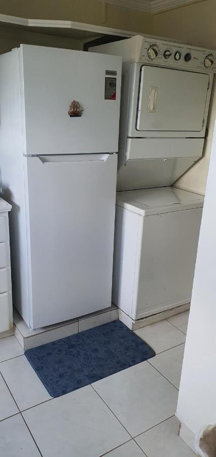 ברידג'טאון Hastings Towers 4D - Studio Apt Opp Beach מראה חיצוני תמונה