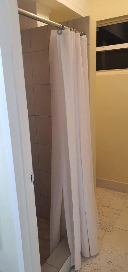 ברידג'טאון Hastings Towers 4D - Studio Apt Opp Beach מראה חיצוני תמונה