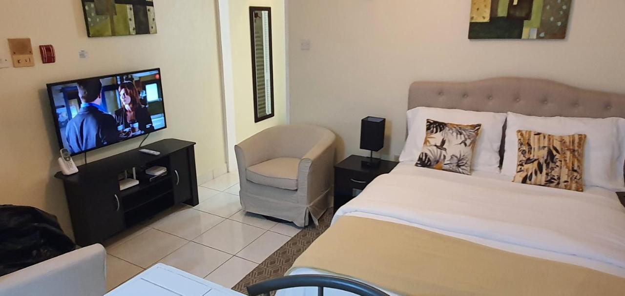 ברידג'טאון Hastings Towers 4D - Studio Apt Opp Beach מראה חיצוני תמונה